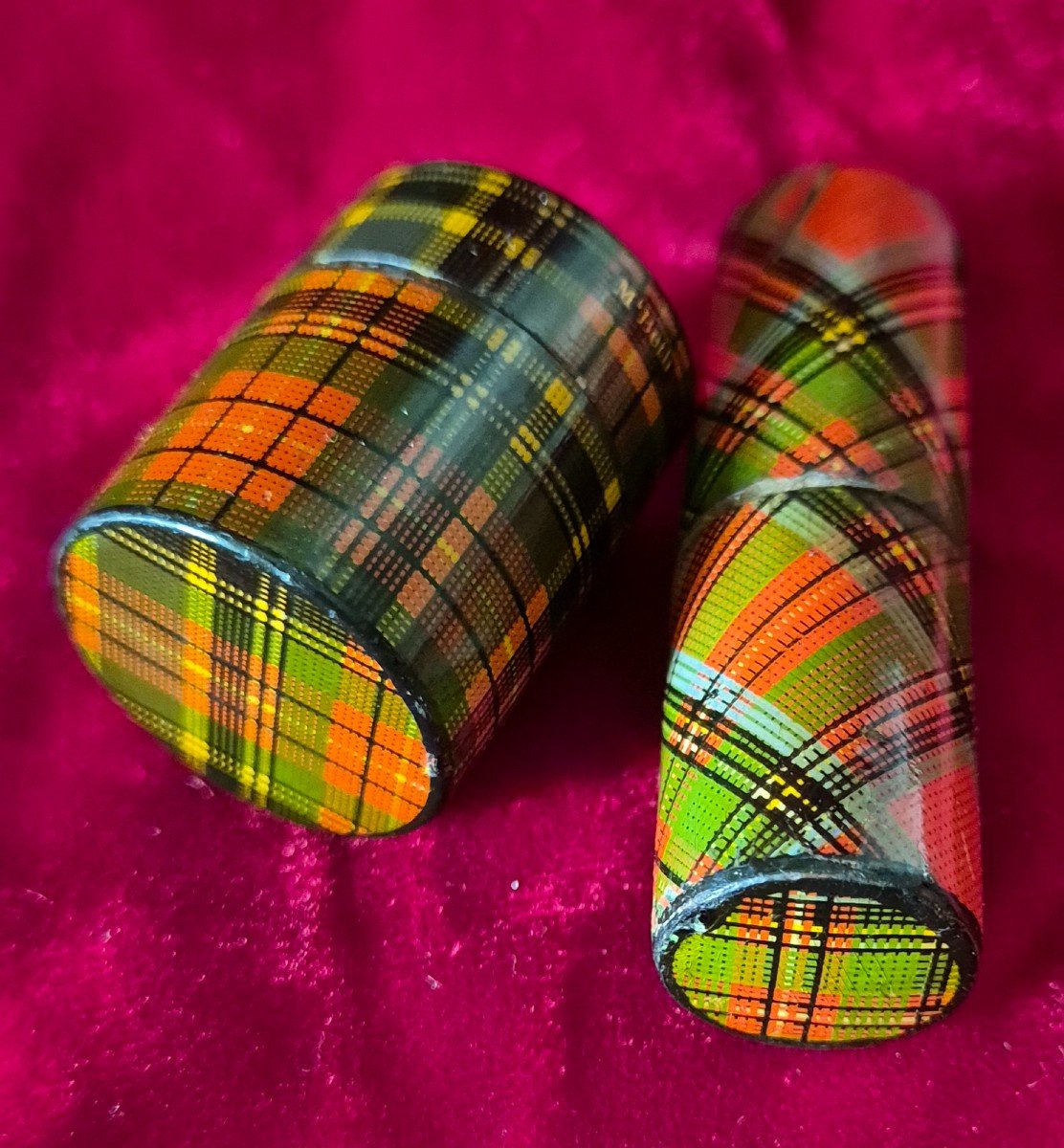 So Couture: Set With Scottish Clans For Thimble And Needles -photo-3