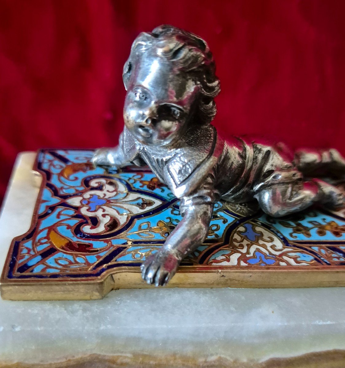 Child In Silvered Bronze On A Cloisonné Bronze "rug" Forming A Paperweight -photo-2