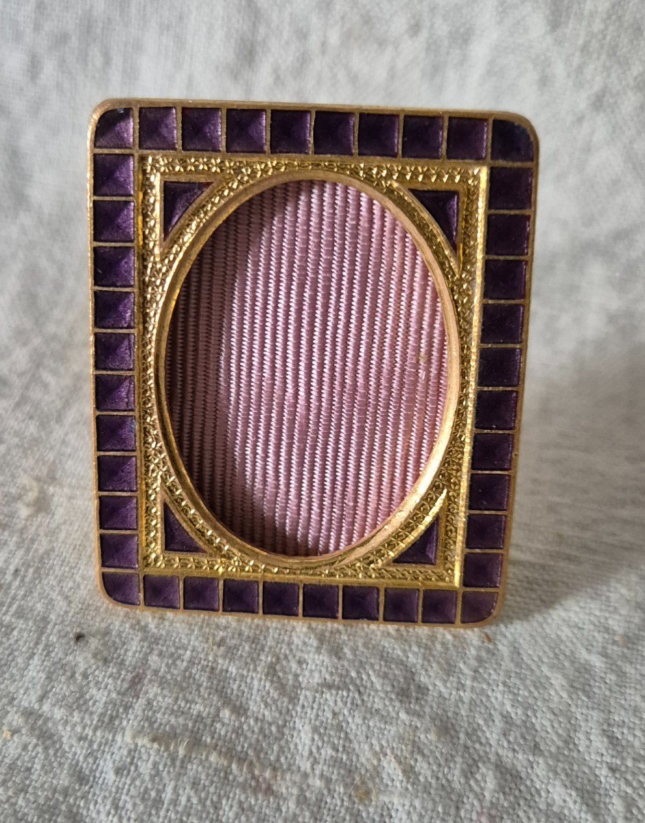 Small "stamp" Frame In Gilded Bronze And Purple Enamel From The Beginning Of The 20th Century -photo-4