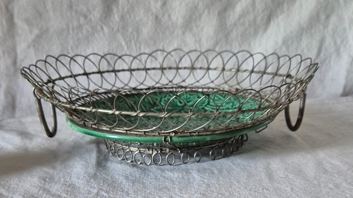 Grape Plate In Green Salins Barbotine And Twisted Iron Wire -photo-3