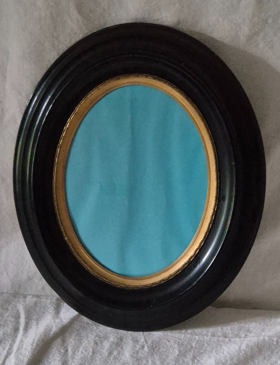 Large Oval Napoleon III Frame In Blackened Wood With Worked Pomponne Hooping -photo-2