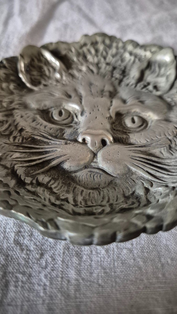 Empty Pocket Ashtray Forming A Cat's Head In Silver Bronze -photo-4