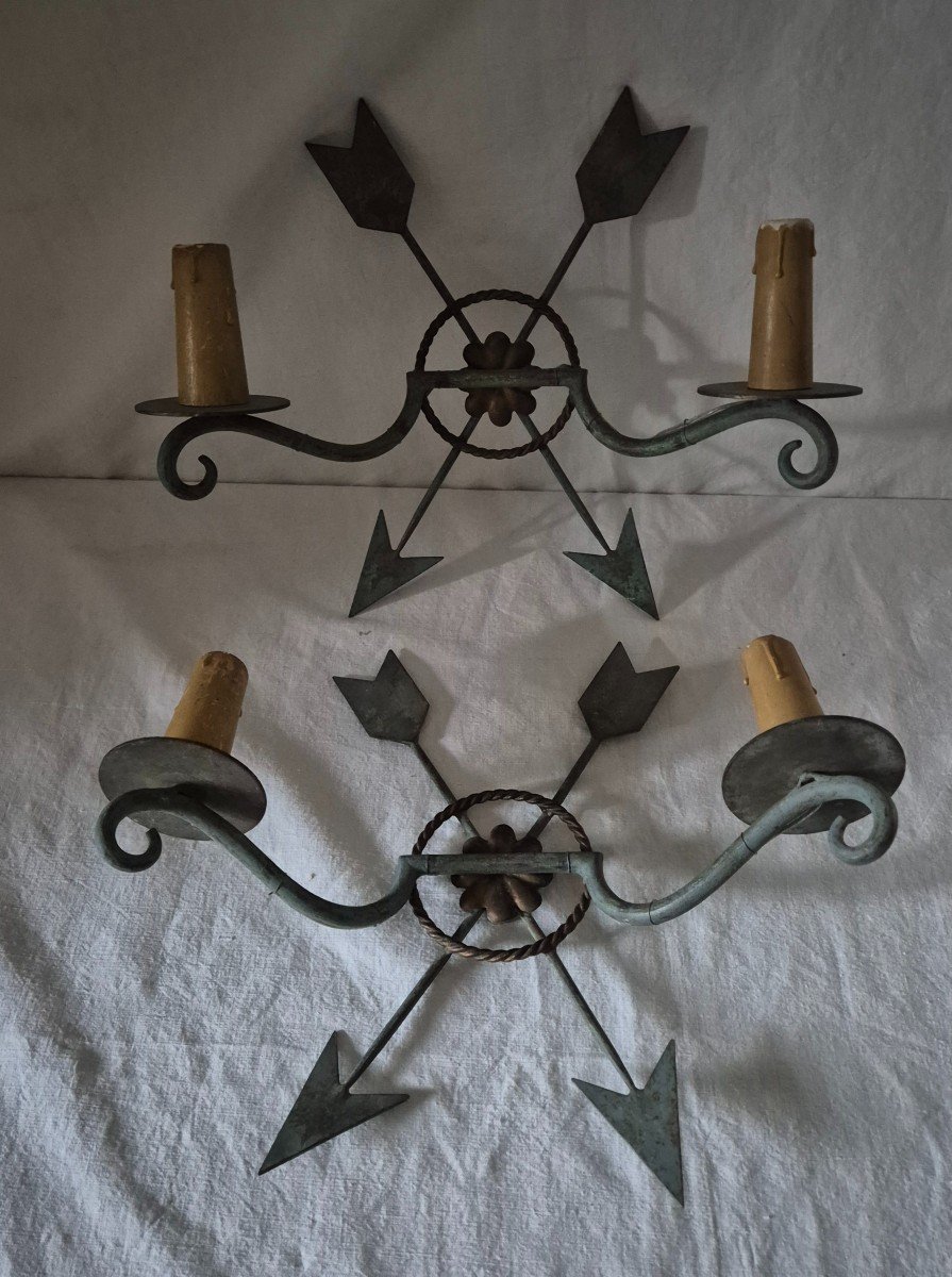 Pair Of Neoclassical Two-light Sconces In Patinated Bronze -photo-3