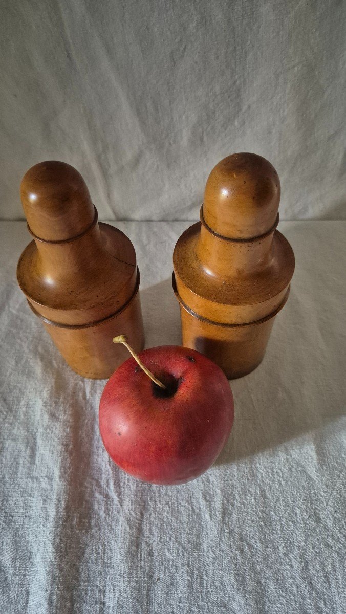 Set Of Two Turned Boxwood Bottle Containers, Beautifully Patinated By Time -photo-2