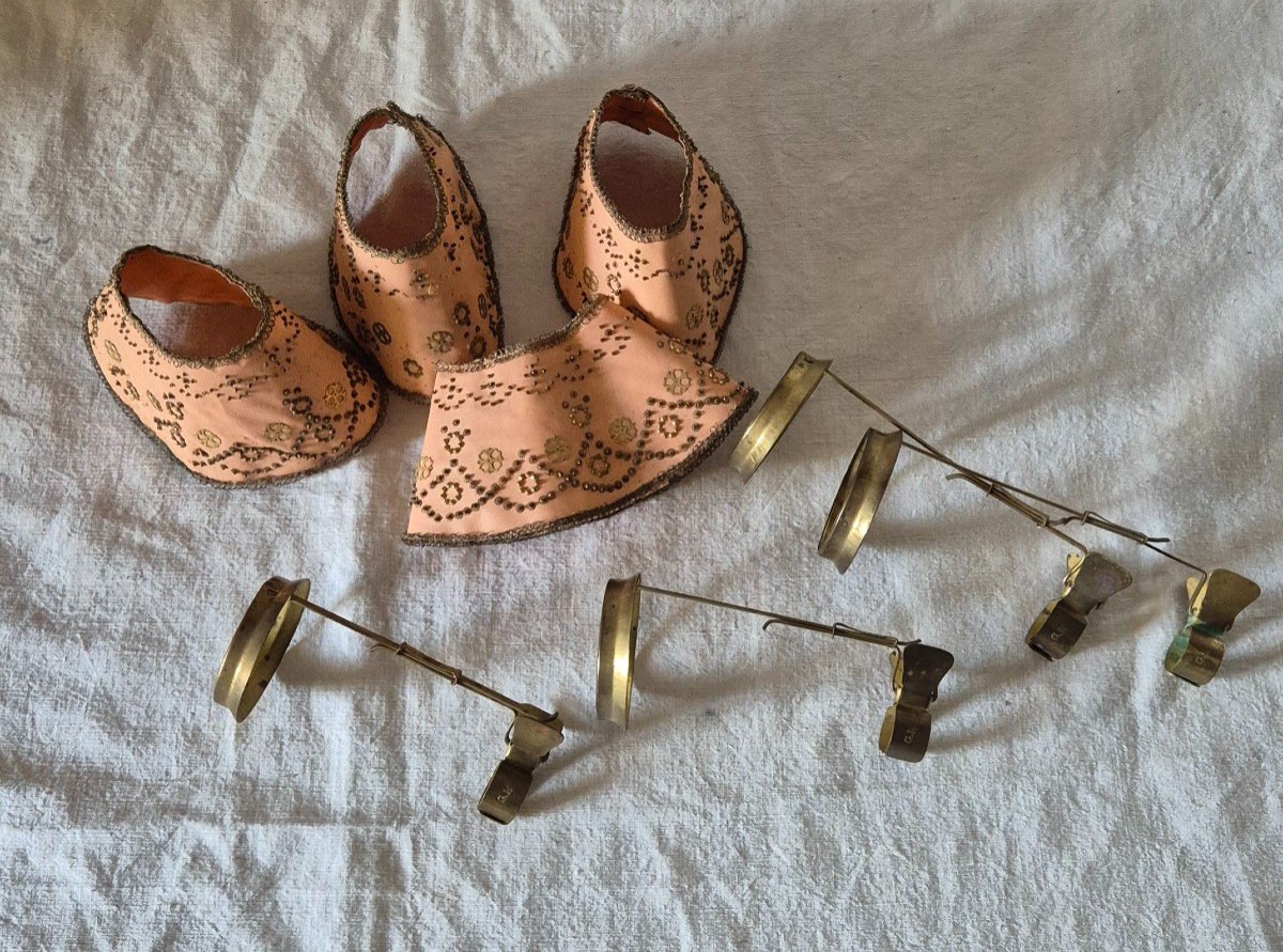 Set Of Four Beaded Lampshades With Candle Holders -photo-4