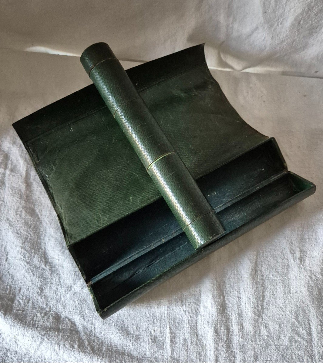 Empire Green Leather Writing Roller-photo-2