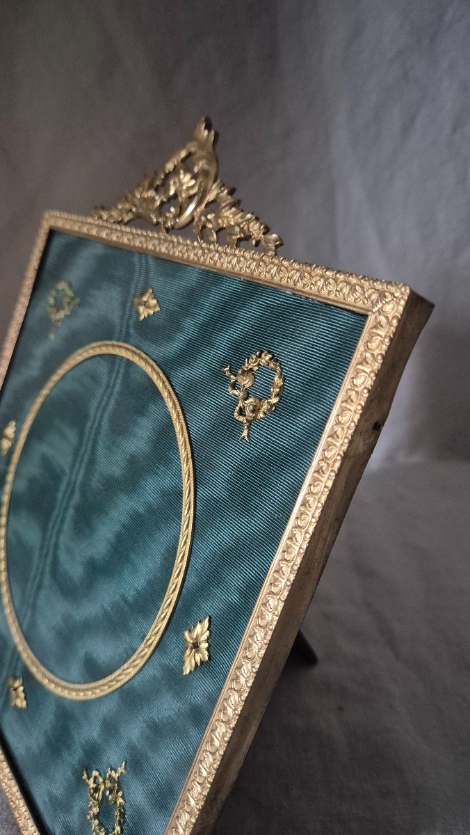 Second Empire Gilded Bronze Photo Frame With Applications On Marie-louise In Blue-green Moire -photo-4