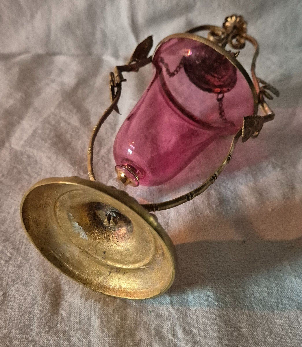 Lampe à Huile Veilleuse Suspendue En Verre Rouge Et Bronze Vers 1900-photo-1