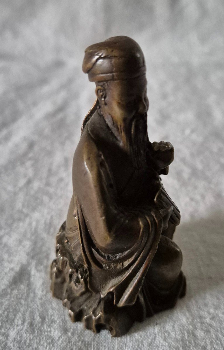 Lao Tzu Statuette, Chinese Sage Figure In Bronze With Medal Patina -photo-3