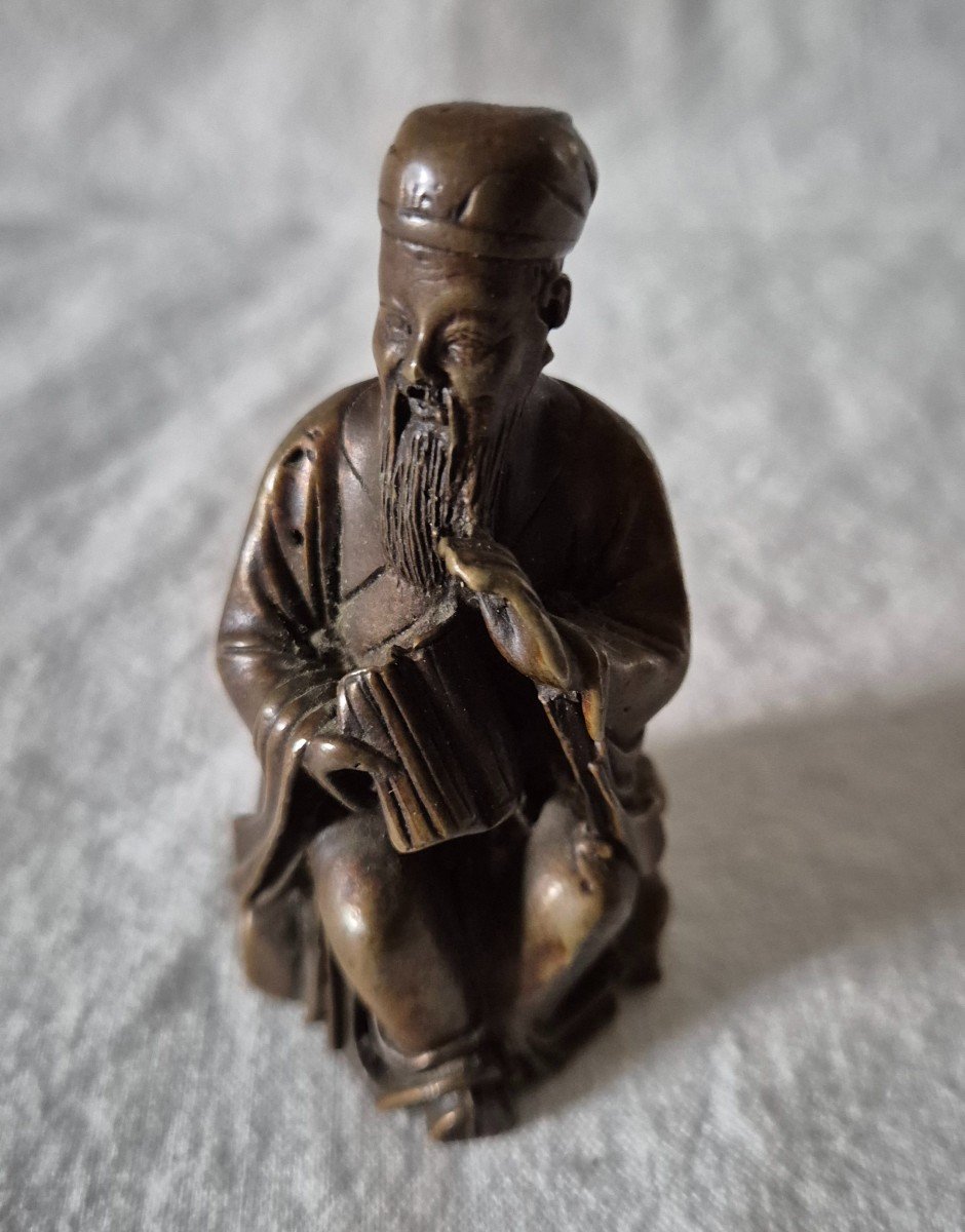 Lao Tzu Statuette, Chinese Sage Figure In Bronze With Medal Patina 