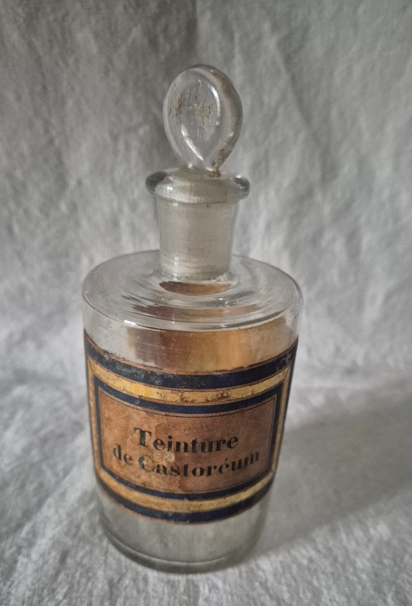 Flacon à Col d'Artisan Parfumeur à étiquette En Papier Assemblée d'Origine Et Bouchon Oreille 