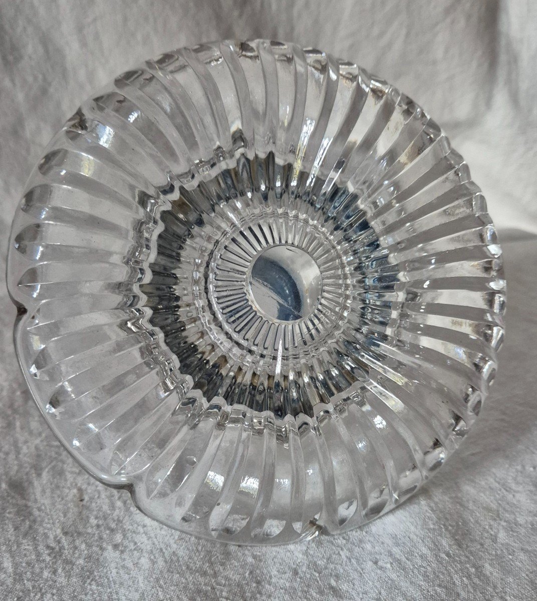 Baccarat Cut Clear Crystal Inkwell Round With Raised Rim Scalloped Shape -photo-8