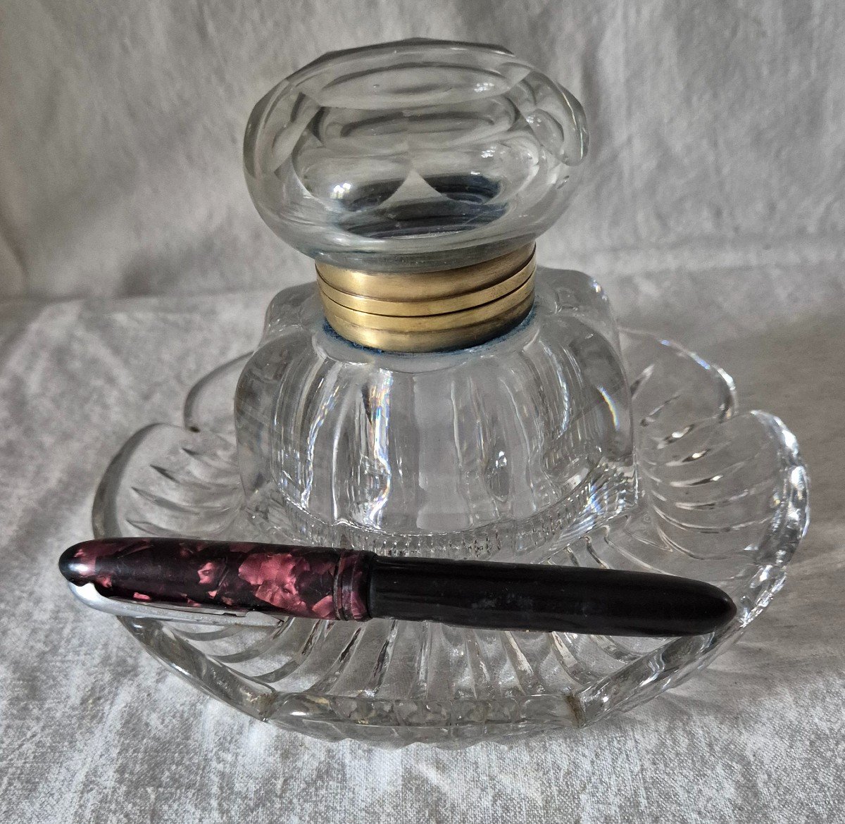 Baccarat Cut Clear Crystal Inkwell Round With Raised Rim Scalloped Shape 