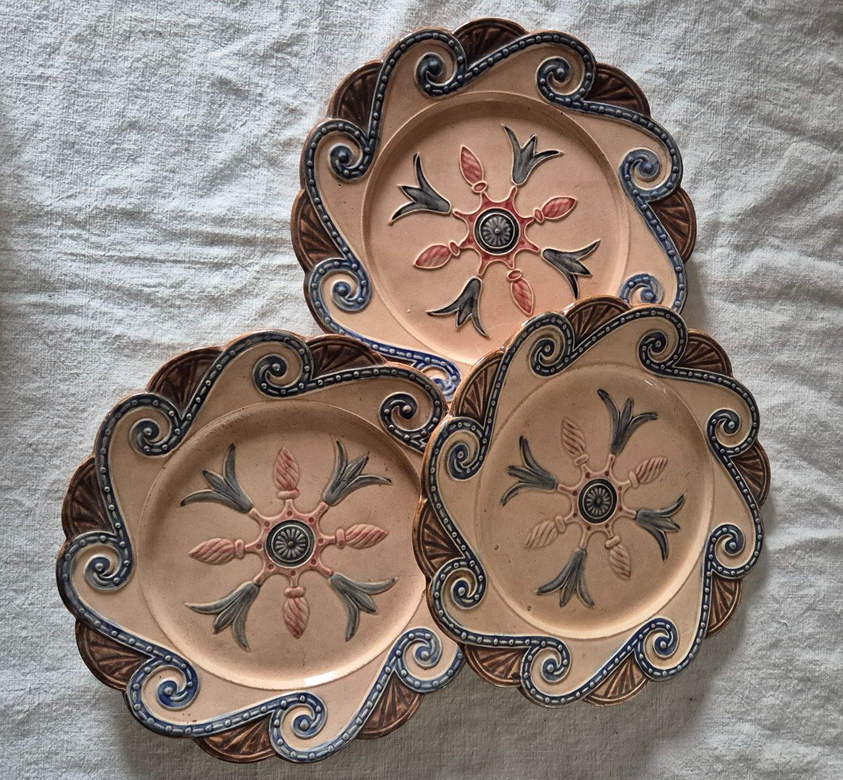 Three Barbotine Plates With Greek Wave Decor And Renaissance-style Rosette -photo-1