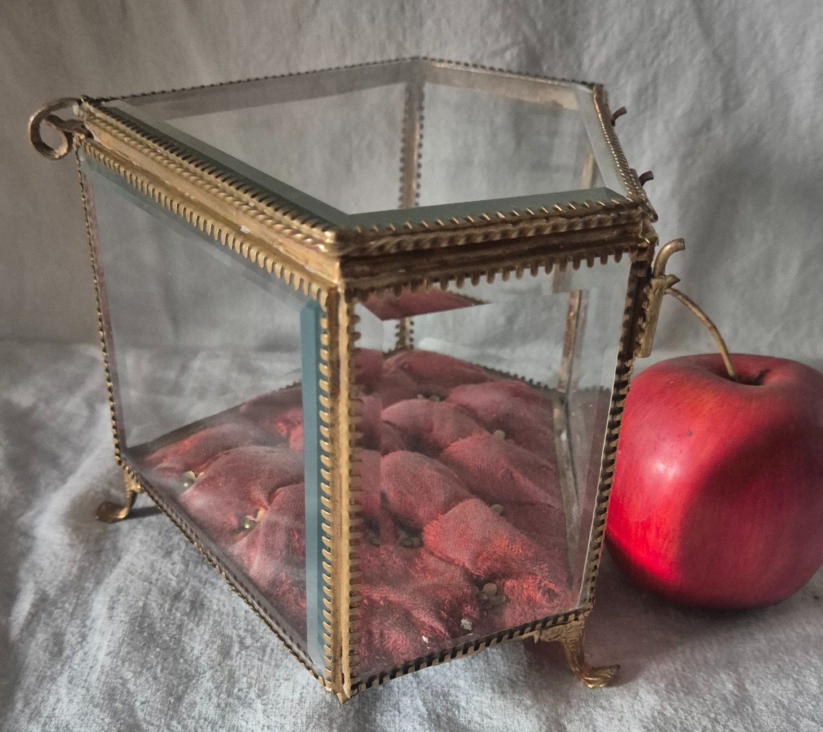 Coffret Boîte à Bijoux Vitrine En Verre Et Bronze De Forme Originale -photo-1