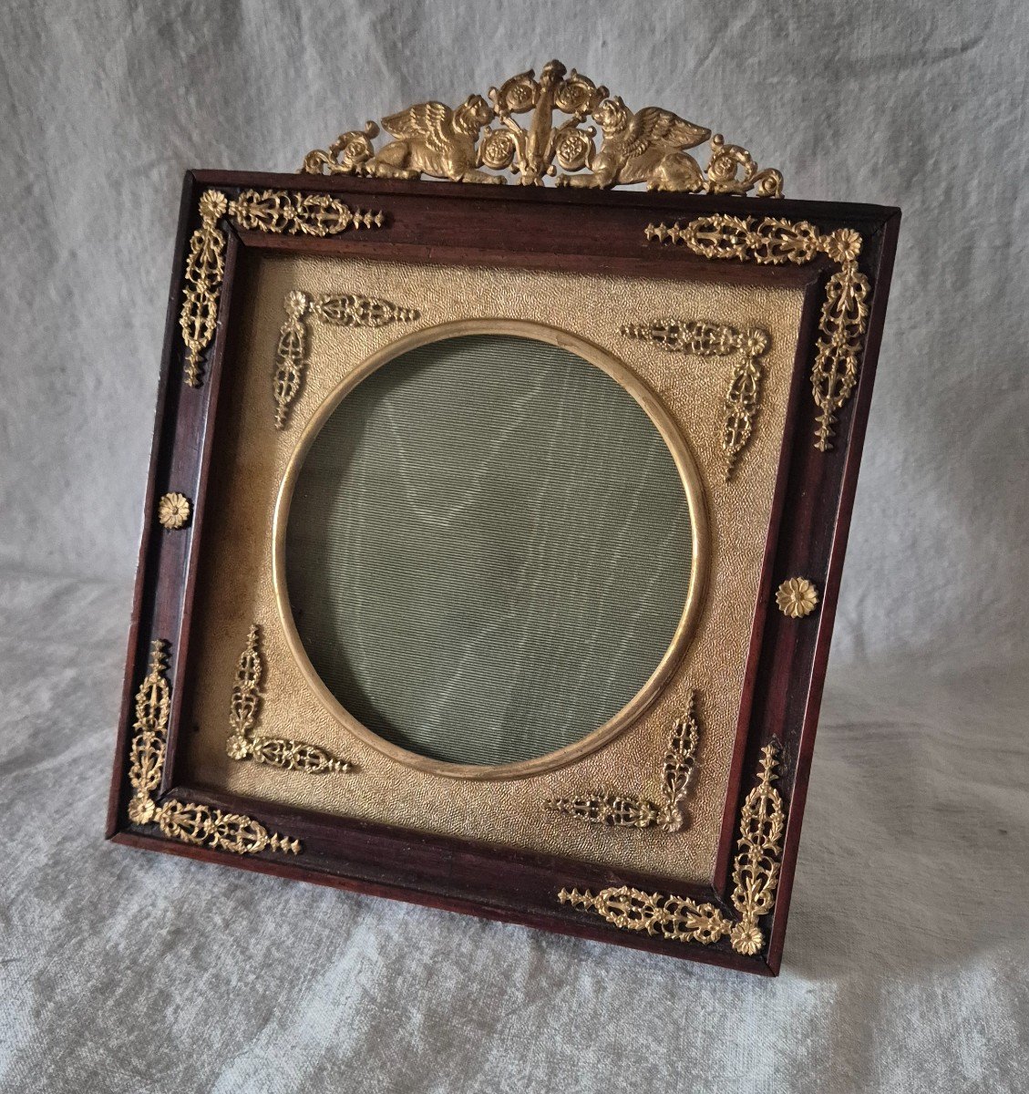 Square Photo Frame Empire Decor In Bronze And Mahogany With Round View