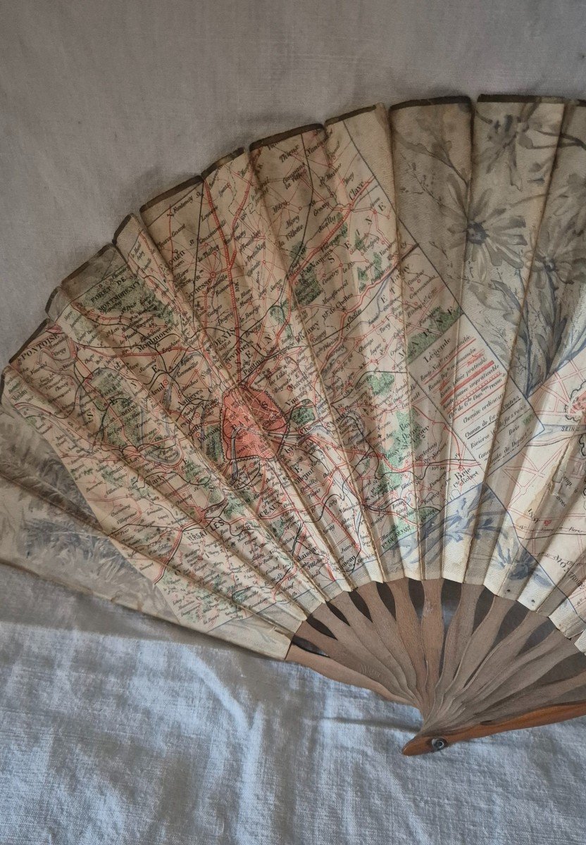 Practical And Useful Fan For Parisian Cyclists Of The End Of The 19th Century -photo-3