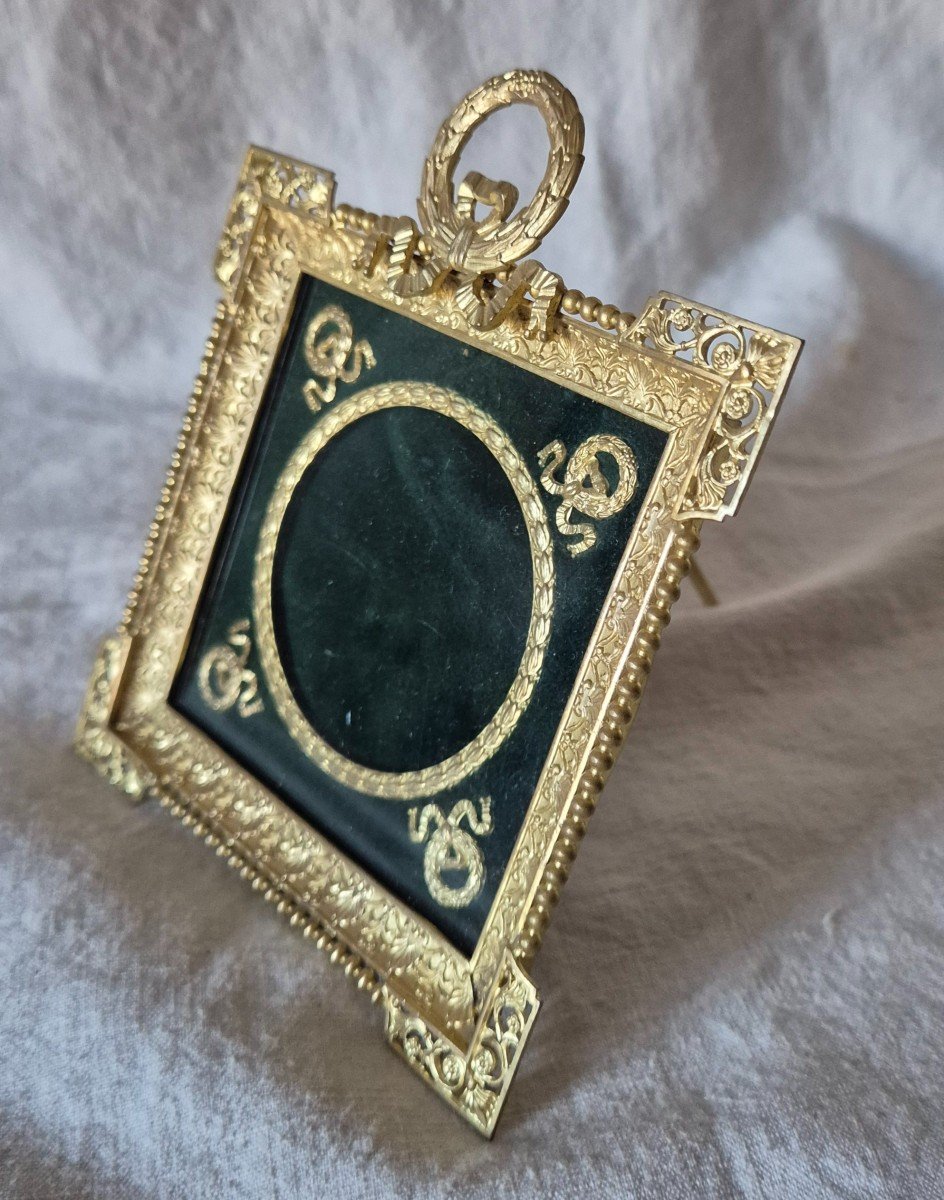 Square Photo Frame Round View Gilded Bronze Marie-louise With Empire Green Background With Applications-photo-2