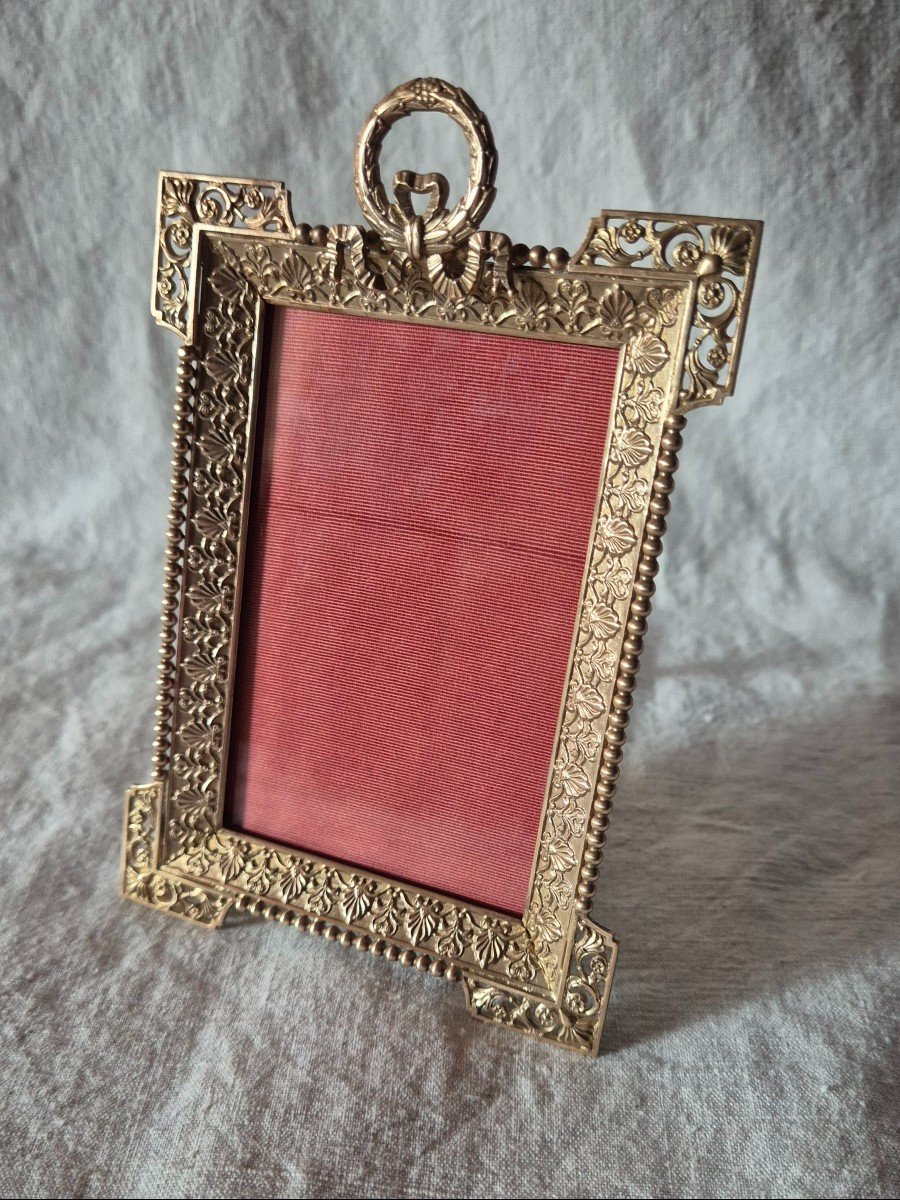 Napoleon III Gilt Bronze Photo Frame With Multiple Ornaments 