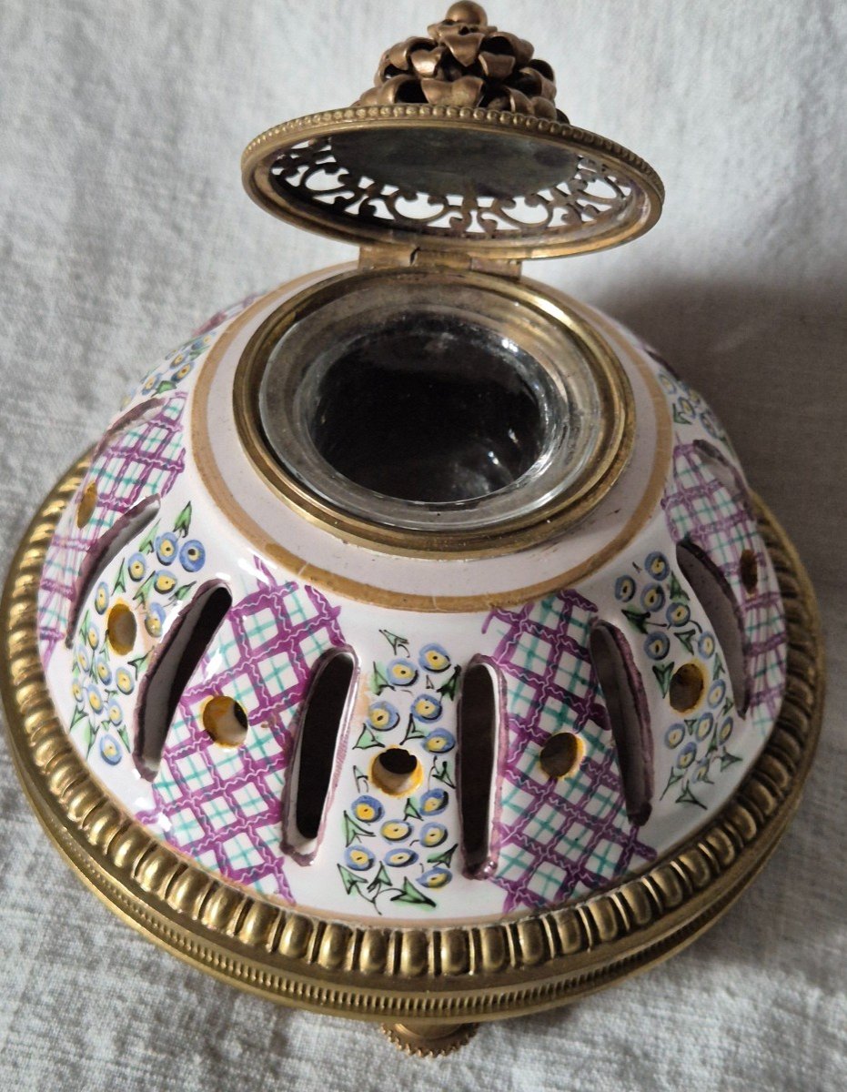 Inkwell Perfume Burner In Earthenware And Gilt Bronze From The 19th Century -photo-3