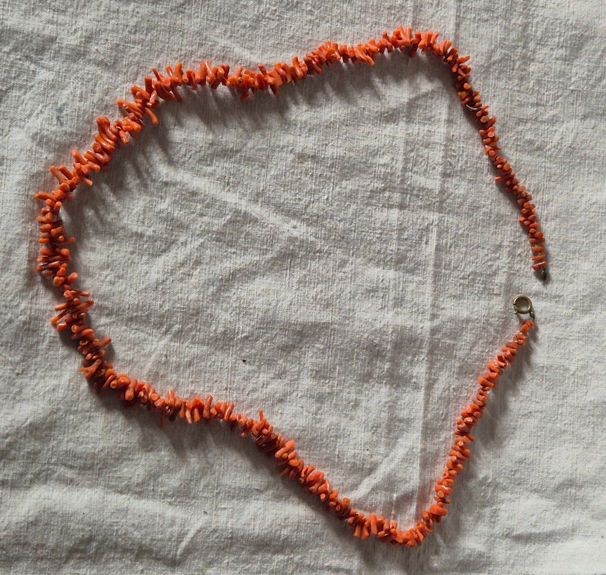 Long Collier En Brisures De Corail -photo-2