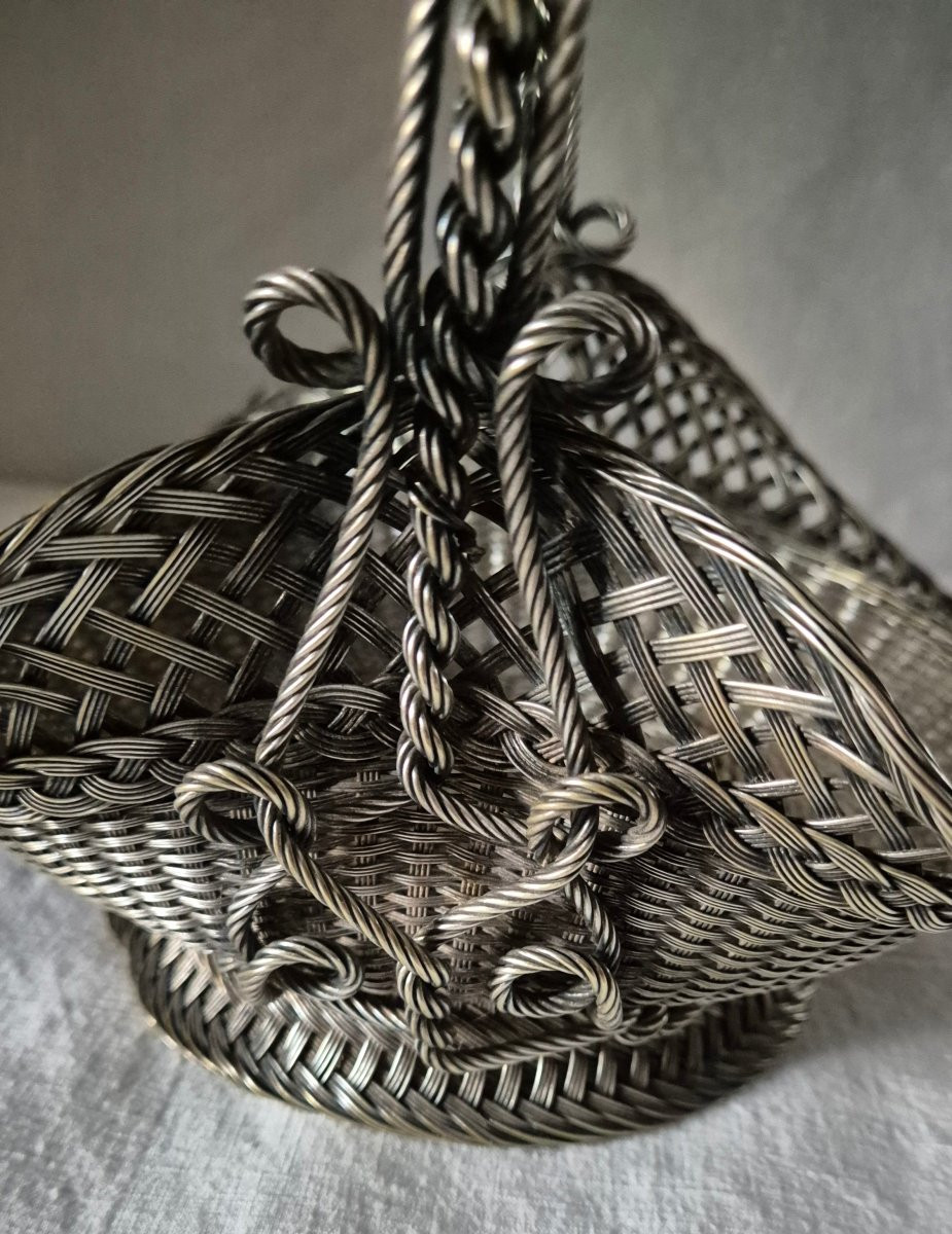 Silver Metal Wire Basket, Very Ornate Basketwork-photo-4