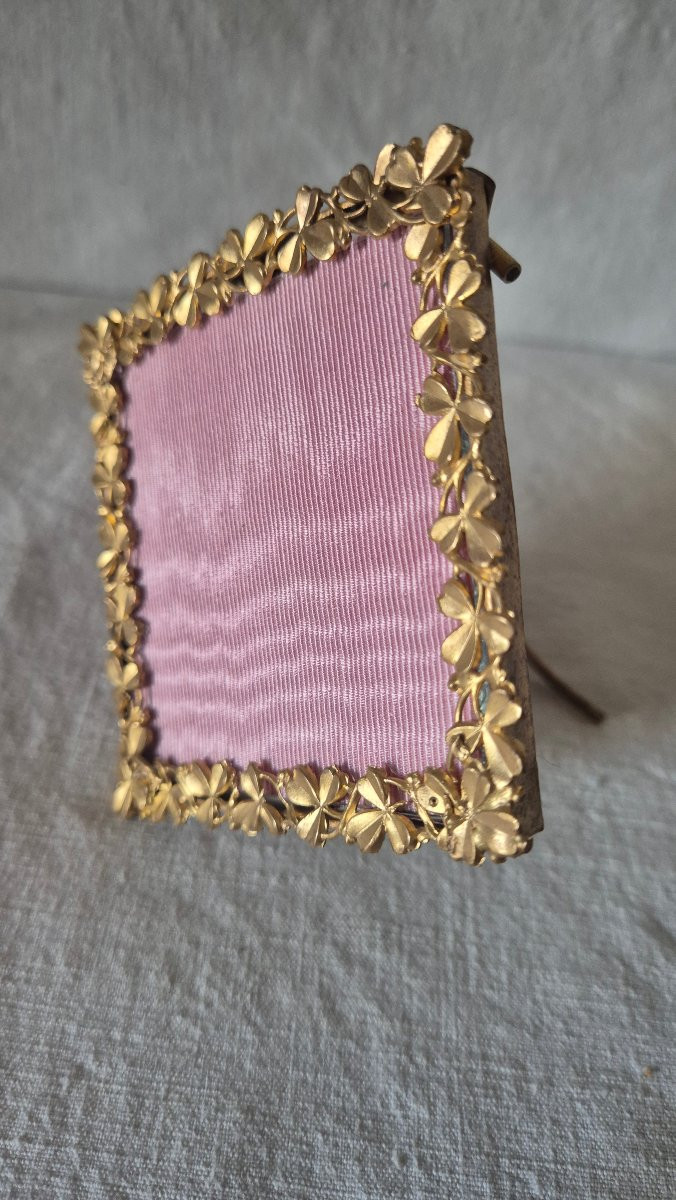 Photo Frame With A Very Original Presentation In Gilt Bronze, Late 19th Century-photo-2