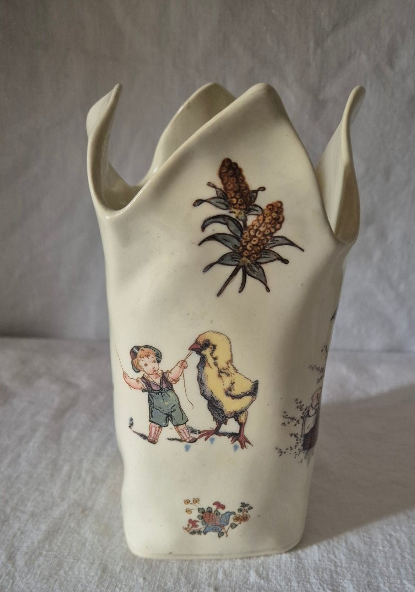 Sarreguemines "handkerchief" Style Earthenware Vase With Childish Imagery -photo-3