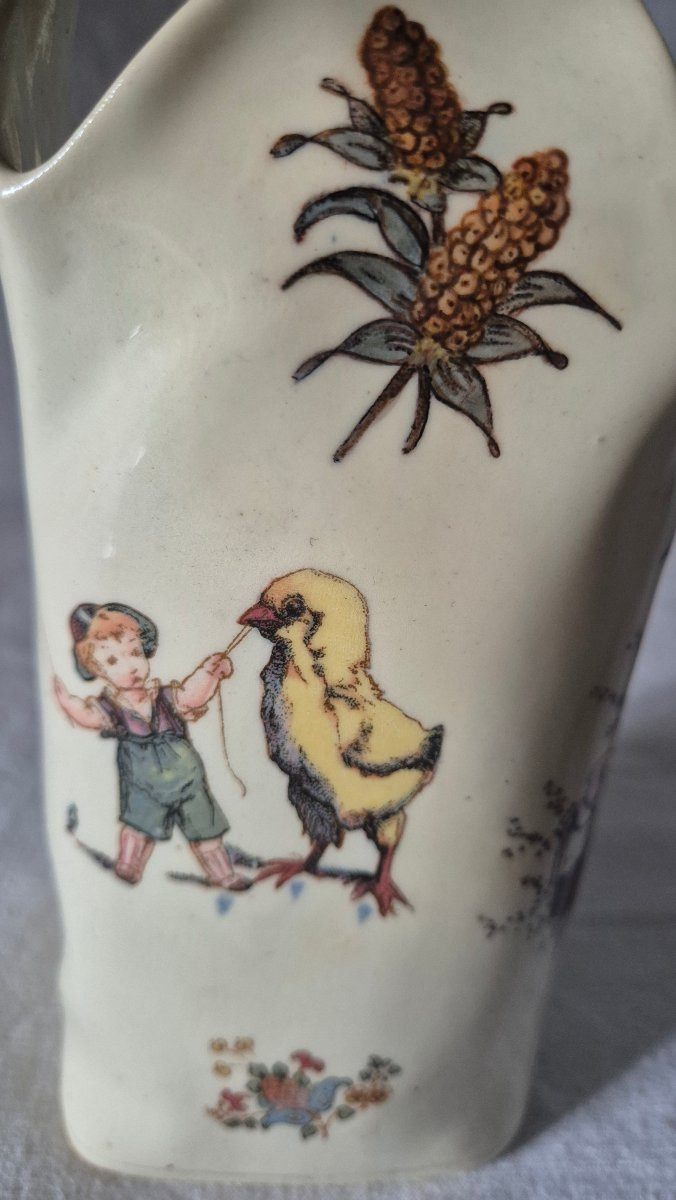 Sarreguemines "handkerchief" Style Earthenware Vase With Childish Imagery -photo-3