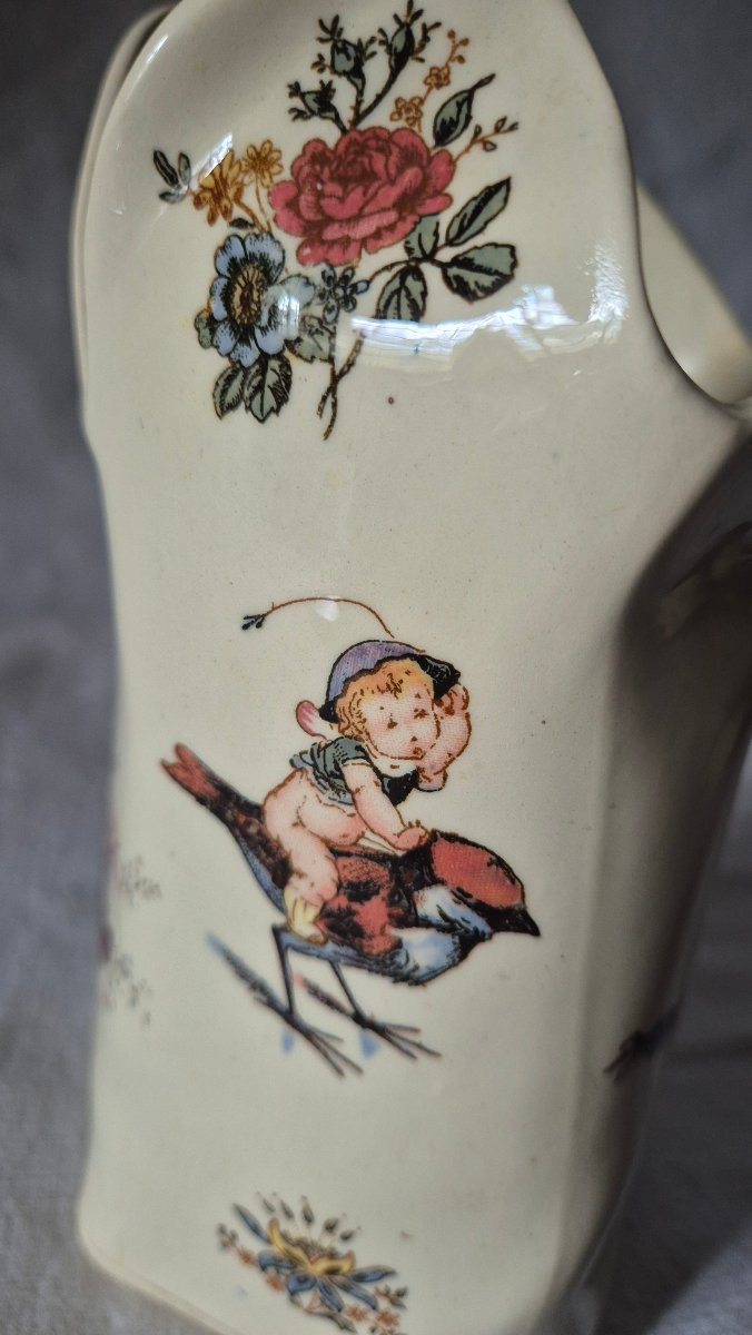 Sarreguemines "handkerchief" Style Earthenware Vase With Childish Imagery -photo-5