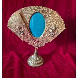 Bronze Fan-shaped Photo Frame With Convex Glass 