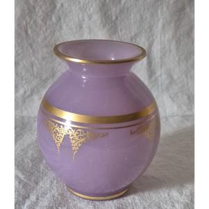 Vase Boule En Opaline "agate" De Baccarat Rose Mauve