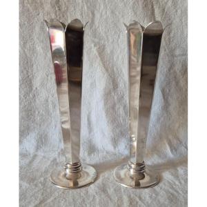 Pair Of Six-faceted Fleur-de-lis Trumpet Vases In Silver Metal 