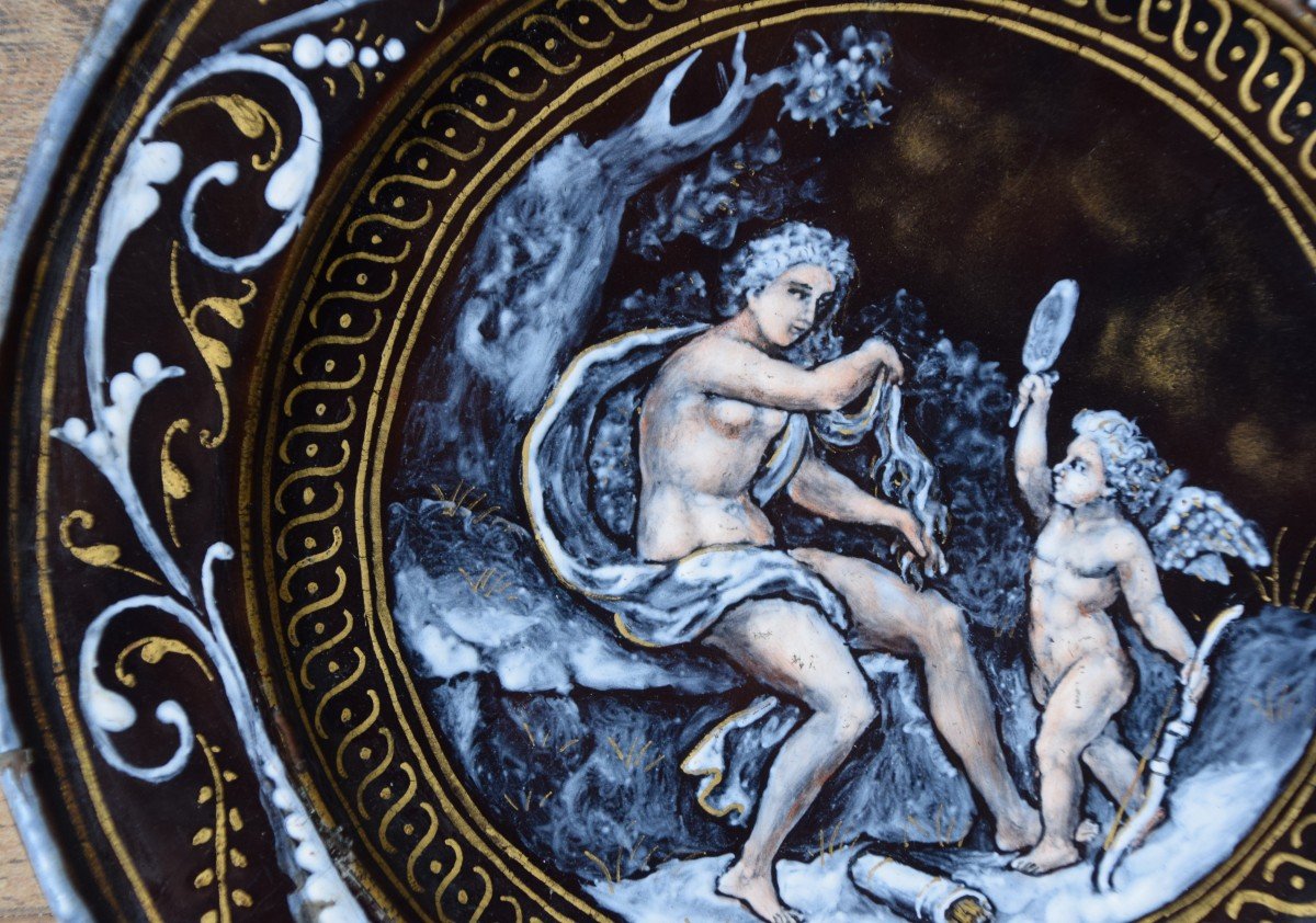 Limoges Enamel Plate. 19th Century. Venus & Cupid.-photo-2