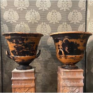 Paire De Vases Cratère En Terre Cuite