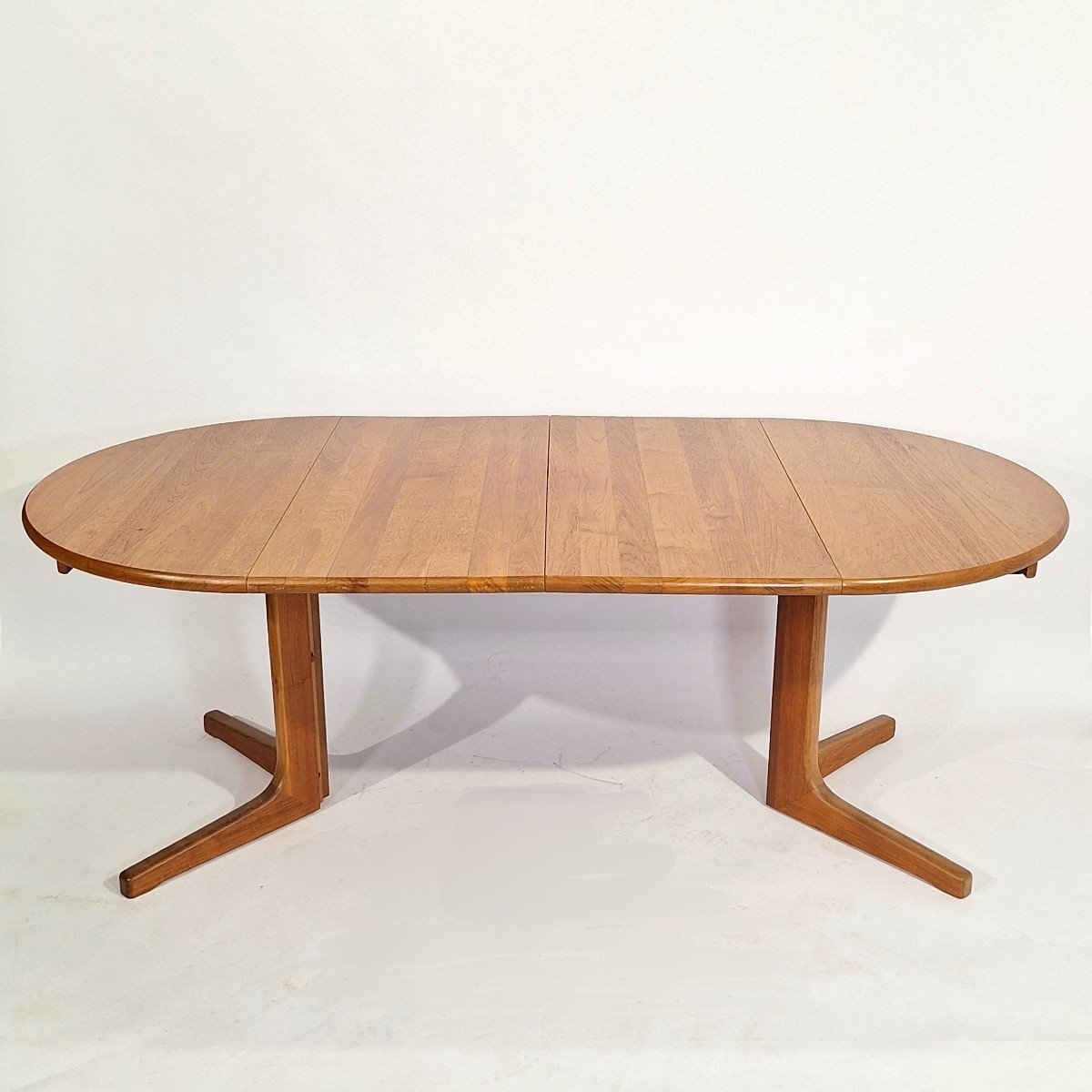 Table Ronde Extensible, Design Scandinave, Teck Massif