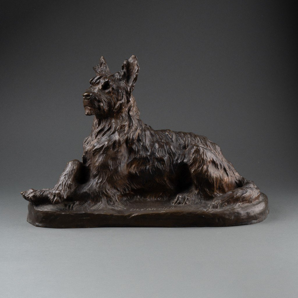 Thomas François Cartier (1879-1936);  "Briard Assis", Bronze Patiné, Signé - Début XXè Siècle