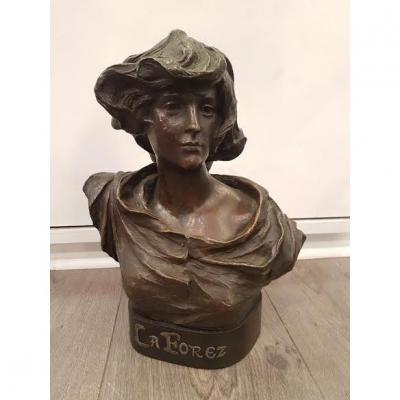 Bronze Bust Representing A Woman 'la Forez' Signed Madrassi