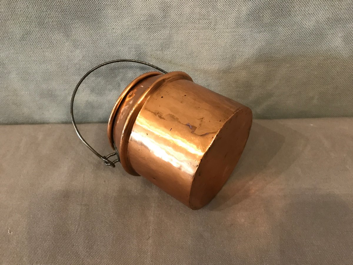 Small 18th Century Copper Pot -photo-4