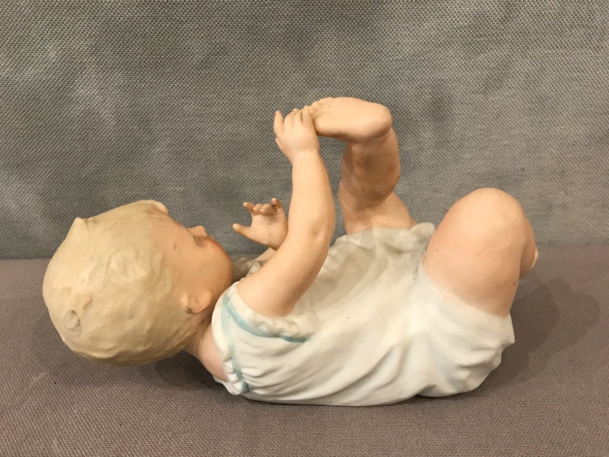 Bébé Piano En Porcelaine De Biscuit Vers 1900 -photo-3