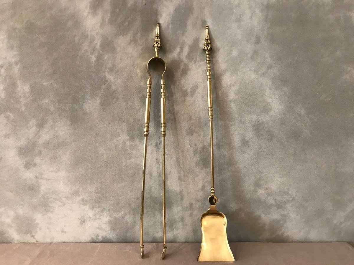 Set Of A 19th Century Brass Shovel And Tongs With Eiffel Tower Decor. 