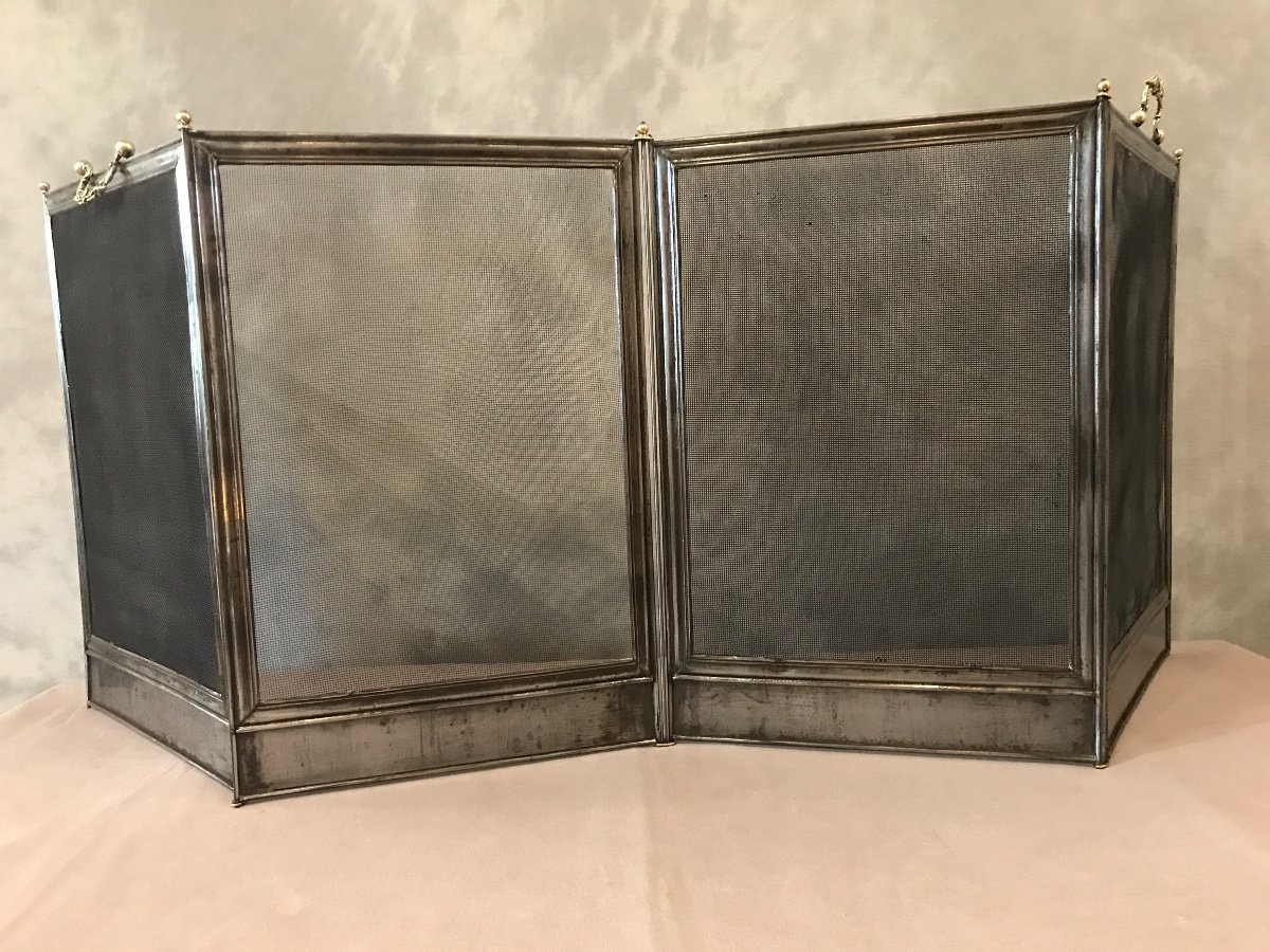 19th Century Polished And Varnished Iron Fireplace Screen 