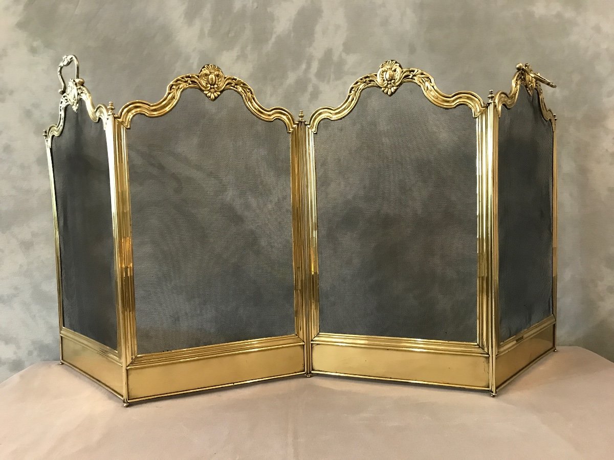 Antique 19th Century Polished Brass Fireplace Screen With Scrolls. 