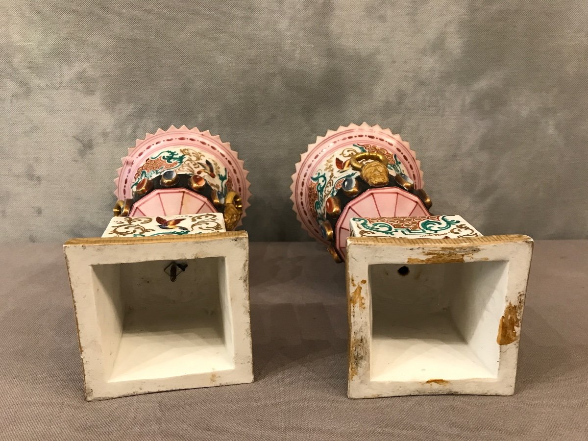 Pair Of 19th Century Louis Philippe Porcelain Vases From Old Paris -photo-3