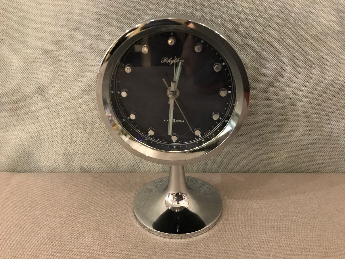 Vintage 1970 Black And Chrome Color Alarm Clock -photo-2