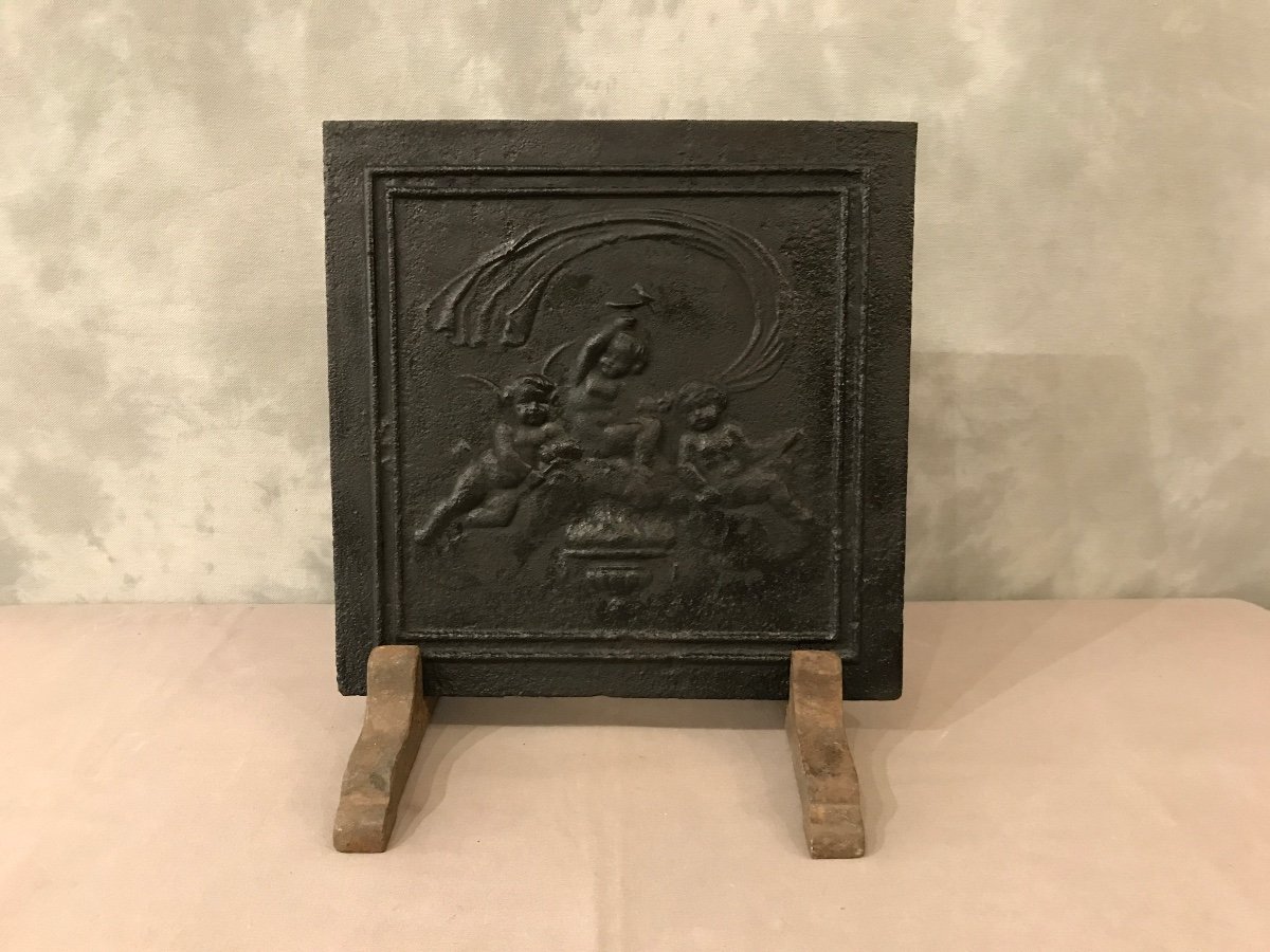 Small Antique Cast Iron Fireplace Plate From The 18th Century Louis XVI -photo-4