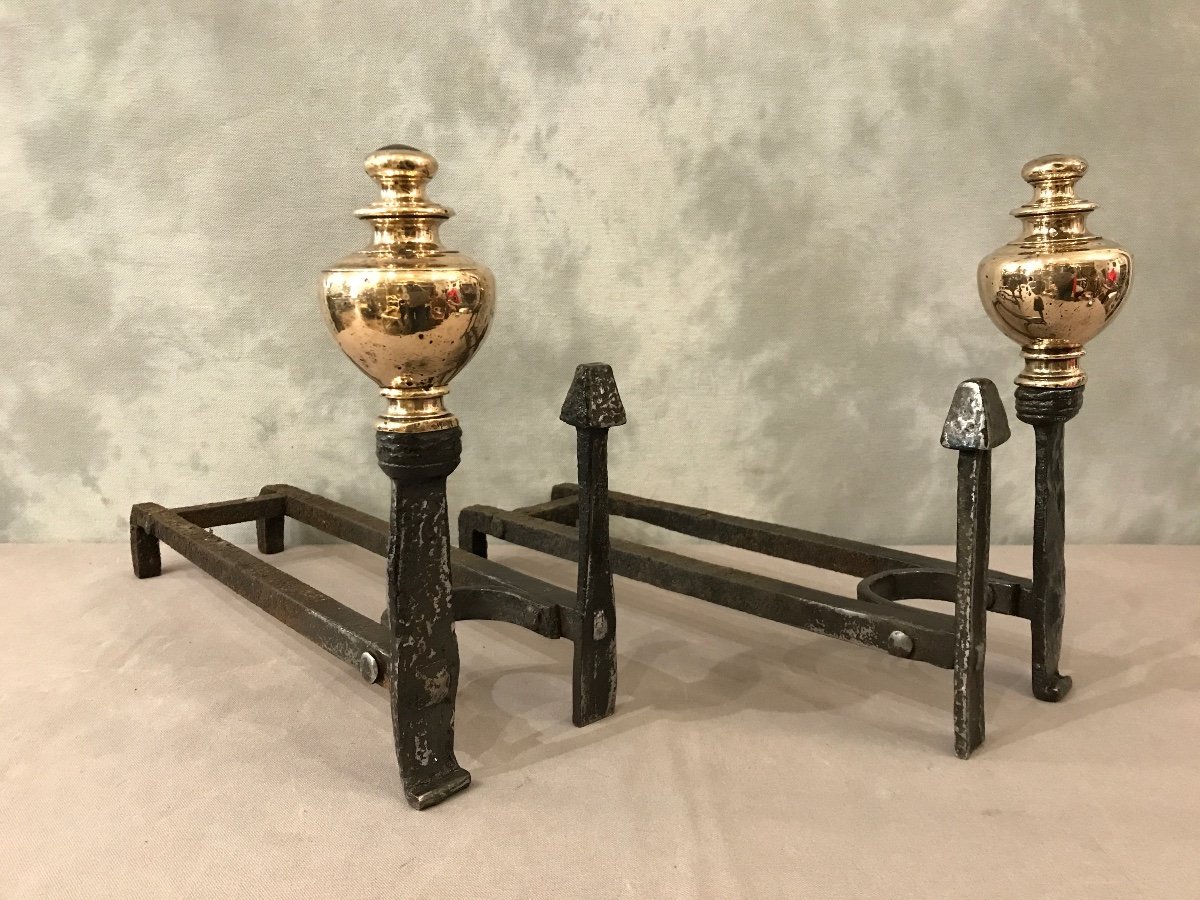 Pair Of Andirons In Brass From The Late 17th And Early 18th Centuries -photo-2