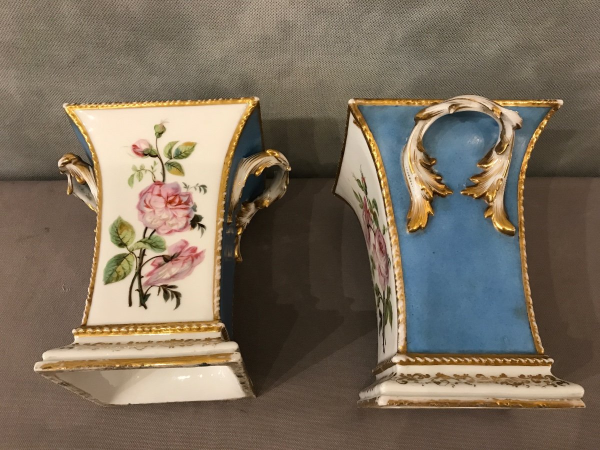 Paire De Vases En Porcelaine De Vieux Paris D’époque 19 ème à Décor Fleuris -photo-4