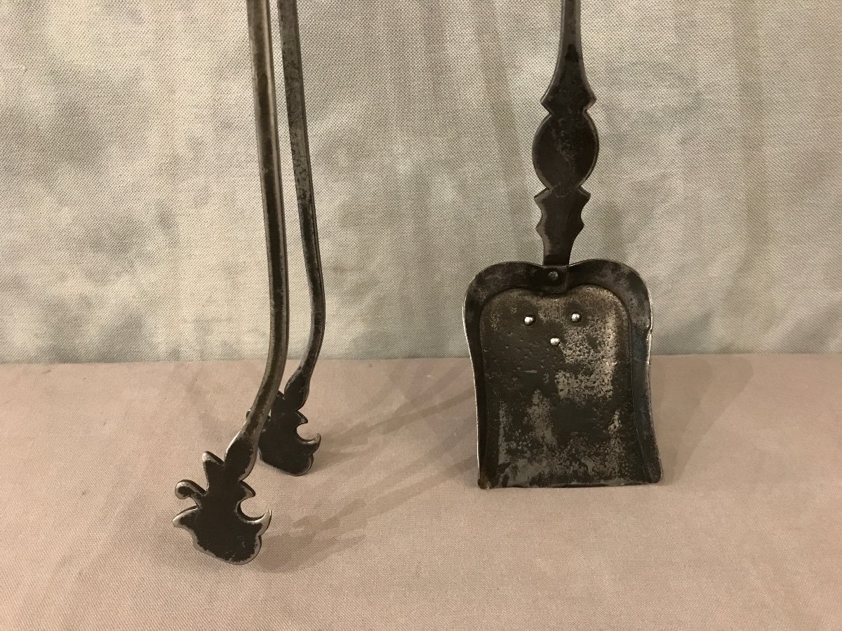 19th Century Twisted Iron Shovel And Tongs Set -photo-2