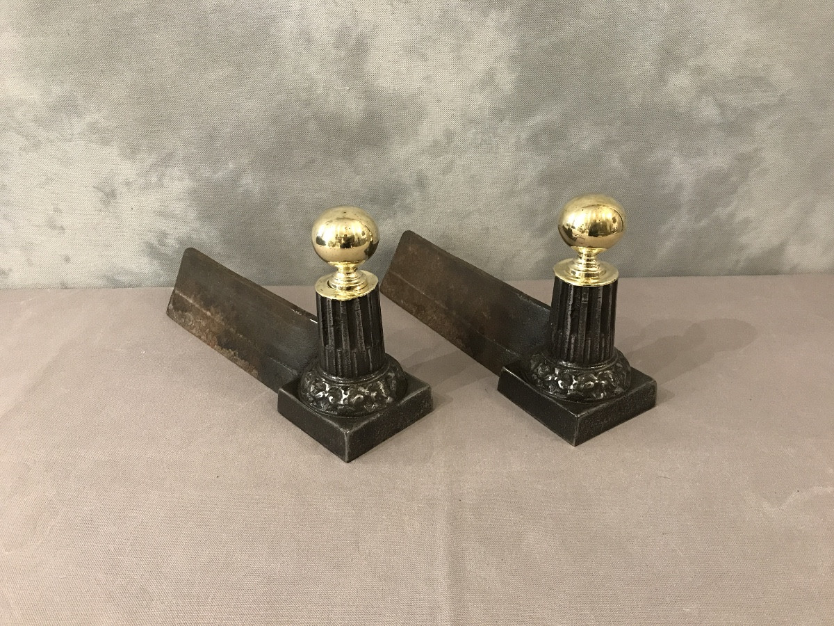 Pair Of Antique Cast Iron And Brass Andirons From The 19th Century -photo-3